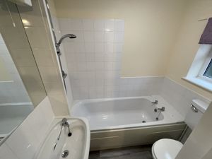 Bathroom - click for photo gallery